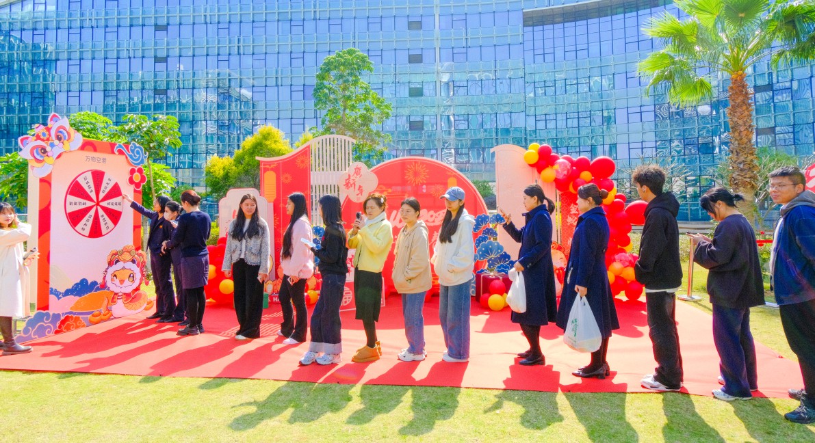 2025-公司网站展厅案例-4_P_59【6.1cm×3.3cm】